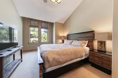 10243 Valmont Trail, Truckee, CA 96161 - Photo 17