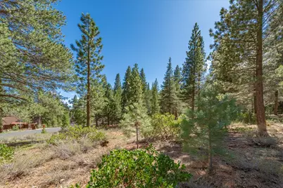 11850 Bottcher Loop, Truckee, CA 96161 - Photo 13