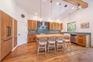10947 Zermatt Dr, Truckee, CA 96161 - Photo 7