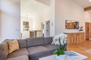 10947 Zermatt Dr, Truckee, CA 96161 - Photo 13