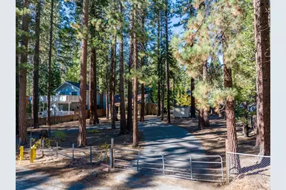 8507 Golden Avenue, Kings Beach, CA 96143 - Photo 3
