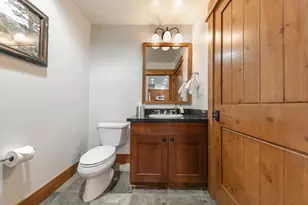 8001 Northstar Dr, Truckee, CA 96161 - Photo 15