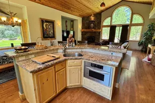 10400 Estates Dr, Truckee, CA 96161 - Photo 9