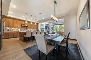 10109 Corrie Ct, Truckee, CA 96161 - Photo 7