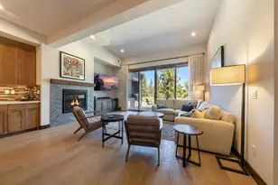 10109 Corrie Ct, Truckee, CA 96161 - Photo 11