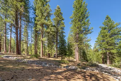 12721 Granite Drive, Truckee, CA 96161 - Photo 11