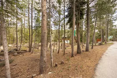 51305 Tamarack Crescent, Soda Springs, CA 95728 - Photo 13