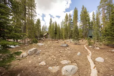 51305 Tamarack Crescent, Soda Springs, CA 95728 - Photo 9