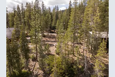 51305 Tamarack Crescent, Soda Springs, CA 95728 - Photo 7