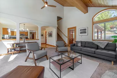 15284 Wolfgang Road, Truckee, CA 96161 - Photo 9