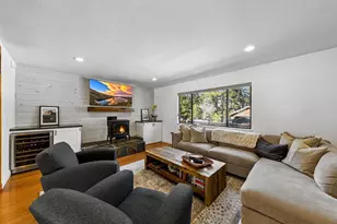 10895 Jeffrey Pine Rd, Truckee, CA 96161 - Photo 7