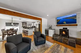 10895 Jeffrey Pine Rd, Truckee, CA 96161 - Photo 9