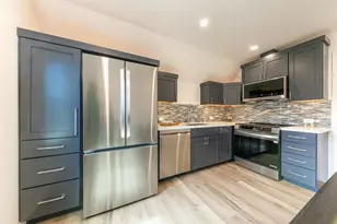 10017 E River St, Truckee, CA 96161 - Photo 23