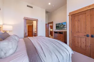 7001 Northstar Dr, Truckee, CA 96161 - Photo 9