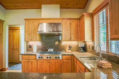12445 Lookout Loop #F16-7, Truckee, CA 96161 - Photo 9