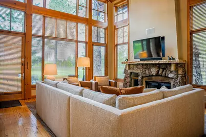 12445 Lookout Loop #F16-7, Truckee, CA 96161 - Photo 3
