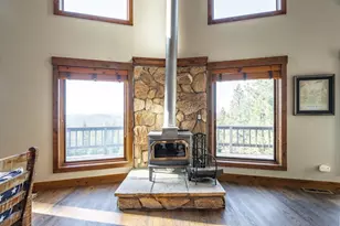 16746 Tewksbury Dr, Truckee, CA 96161 - Photo 5