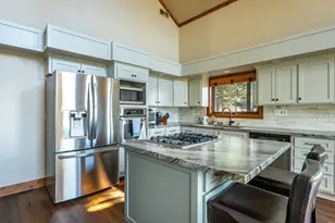 16746 Tewksbury Dr, Truckee, CA 96161 - Photo 7