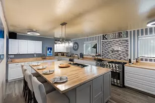 10255 Prosser Dr, Truckee, CA 96161 - Photo 3