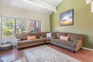 11661 Snowpeak Way, Truckee, CA 96161 - Photo 5