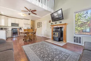 11661 Snowpeak Way, Truckee, CA 96161 - Photo 7