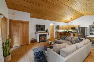 10384 Jeffrey Way, Truckee, CA 96161 - Photo 3