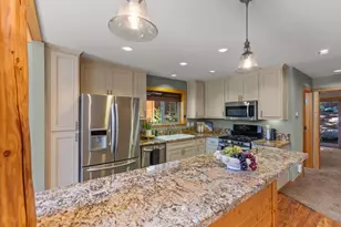 13494 Moraine Rd, Truckee, CA 96161 - Photo 9