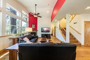 11320 Wolverine Cir, Truckee, CA 96161 - Photo 9