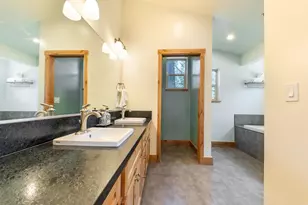 11320 Wolverine Cir, Truckee, CA 96161 - Photo 25