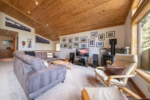 13715 Hansel Ave, Truckee, CA 96161 - Photo 11