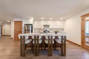 16516 Jebs Ct, Truckee, CA 96161 - Photo 7