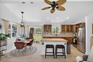 16074 Canterbury Ln, Truckee, CA 96161 - Photo 9