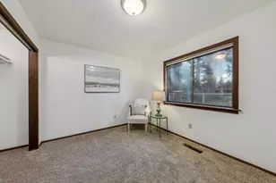 10260 Laburnham Cir, Truckee, CA 96161 - Photo 11