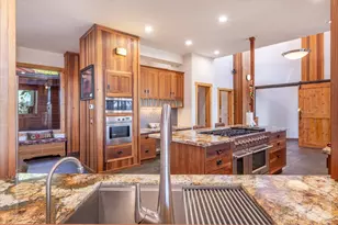 17247 Vly Vw Rd, Truckee, CA 96161 - Photo 13
