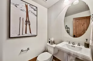 8001 Northstar Dr, Truckee, CA 96161 - Photo 11