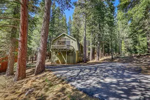 11790 Mougle Ln, Truckee, CA 96161 - Photo 3
