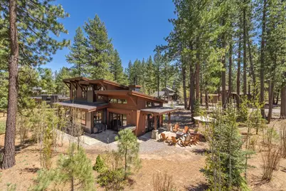 11090 Henness Road, Truckee, CA 96161 - Photo 3