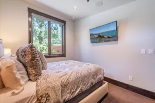 11090 Henness Rd, Truckee, CA 96161 - Photo 23