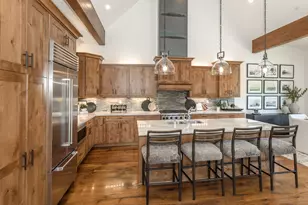 9141 Heartwood Dr, Truckee, CA 96161 - Photo 11