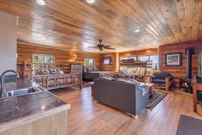14240 Skislope Way, Truckee, CA 96161 - Photo 13