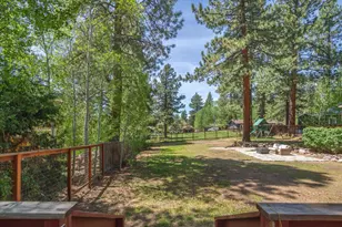10243 Laburnham Cir, Truckee, CA 96161 - Photo 27