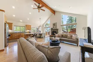 10138 Colton Creek Rd, Truckee, CA 96161 - Photo 3