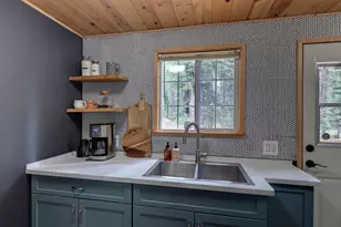 10185 Juniper Way, Soda Springs, CA 95728 - Photo 13