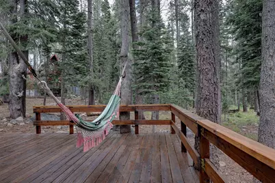 10185 Juniper Way, Soda Springs, CA 95728 - Photo 27
