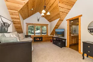 11575 Zermatt Dr, Truckee, CA 96161 - Photo 21