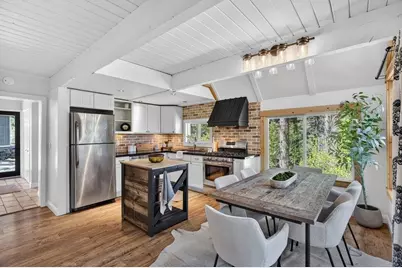 10146 Surrey Place, Truckee, CA 96161 - Photo 11