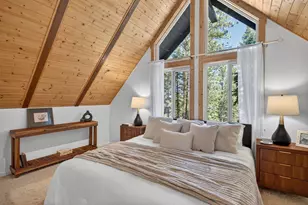 10146 Surrey Pl, Truckee, CA 96161 - Photo 19