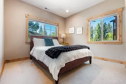 10183 Palisades Drive #4, Truckee, CA 96161 - Photo 13