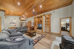 201 Sequoia Cir, Blairsden, CA 96103 - Photo 7
