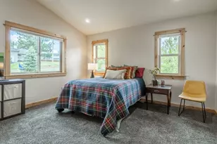 16138 SW Lance Dr, Truckee, CA 96161 - Photo 15